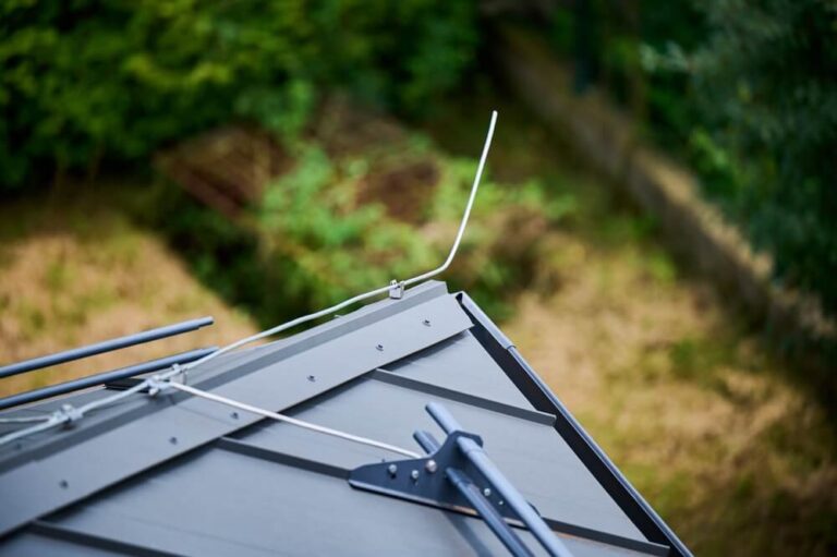 Instalacje odgromowe – jak chronią Twój dom przed burzą?